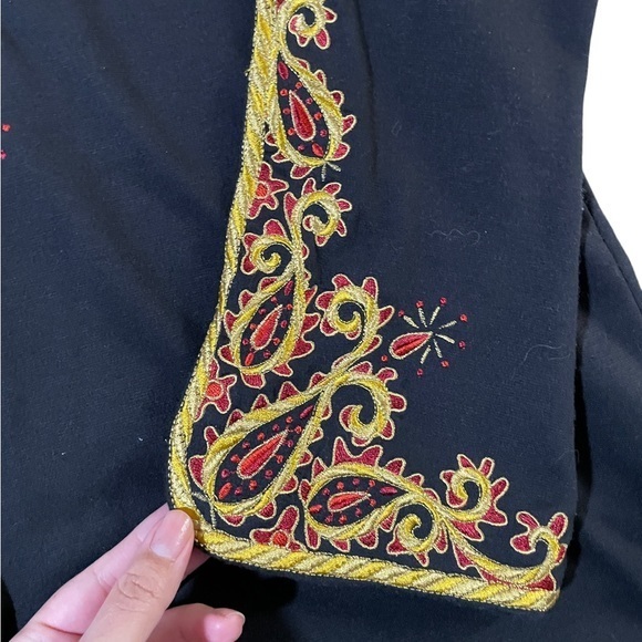 Bob Mackie Embroidered Shirt,  XS - Picture 6 of 11